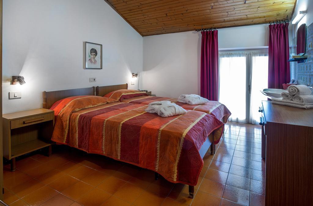 Albergo Villa Mimosa Torbole Sul Garda Phòng bức ảnh