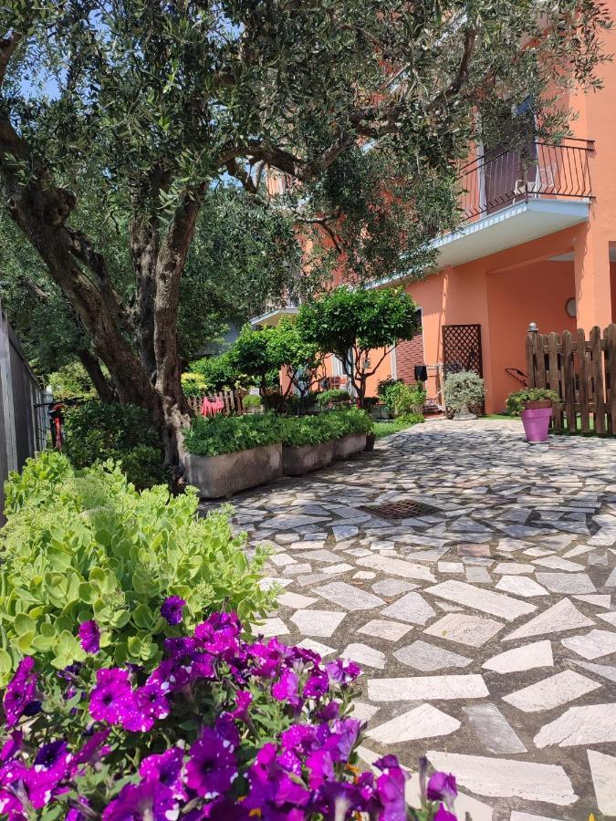 Albergo Villa Mimosa Torbole Sul Garda Ngoại thất bức ảnh