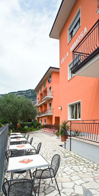 Albergo Villa Mimosa Torbole Sul Garda Ngoại thất bức ảnh
