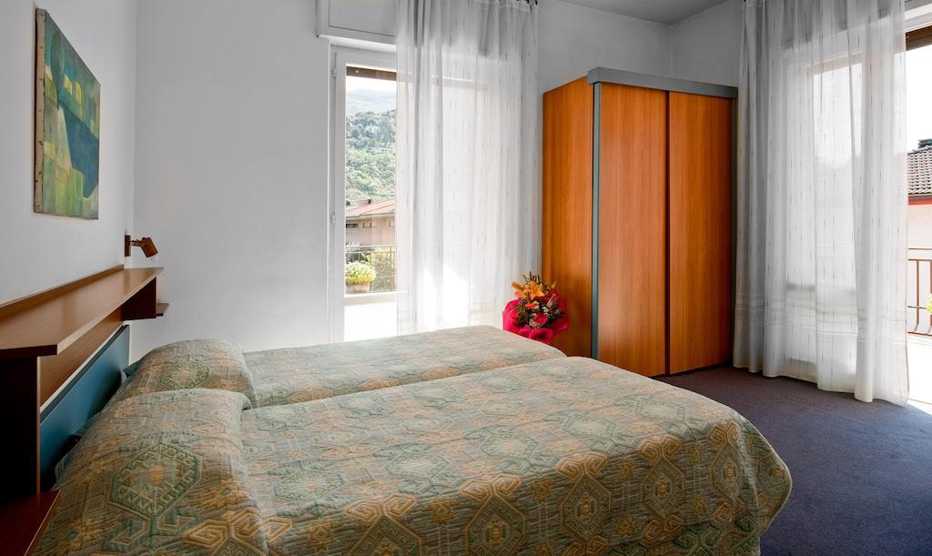 Albergo Villa Mimosa Torbole Sul Garda Ngoại thất bức ảnh