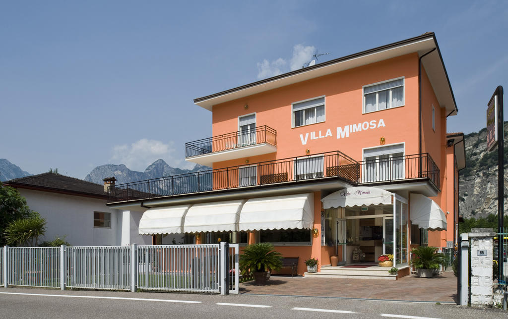 Albergo Villa Mimosa Torbole Sul Garda Ngoại thất bức ảnh