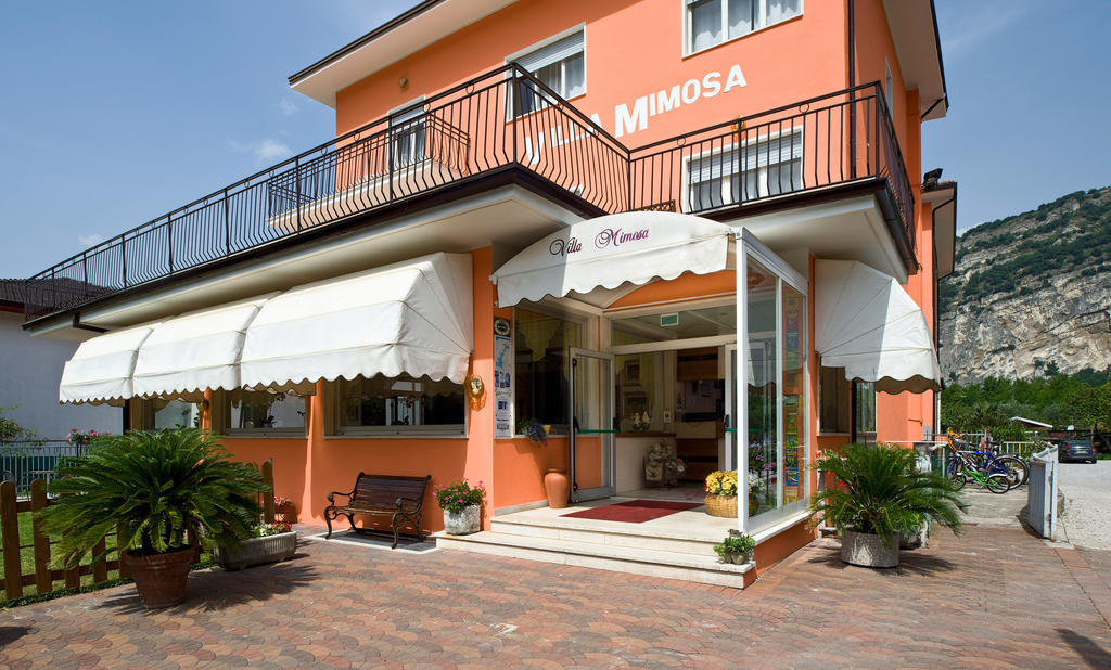 Albergo Villa Mimosa Torbole Sul Garda Ngoại thất bức ảnh